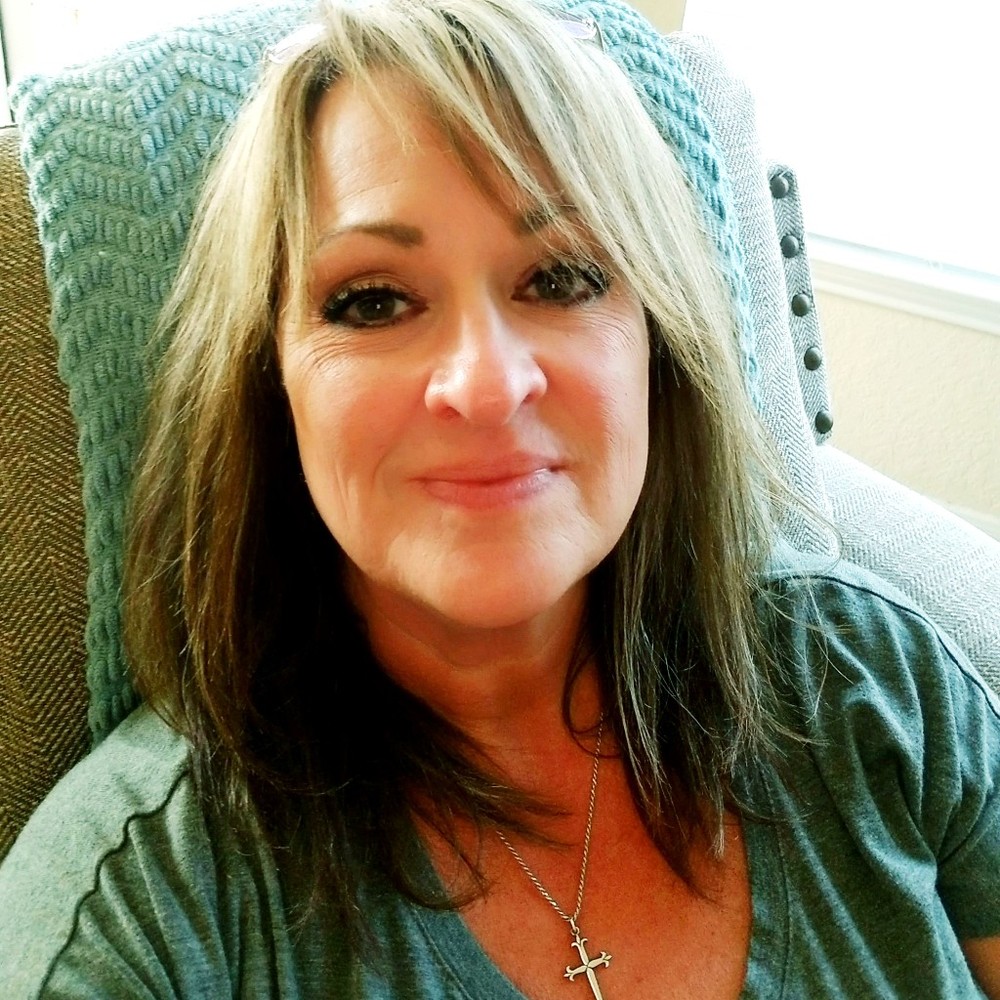 Meet your Posher, Dana